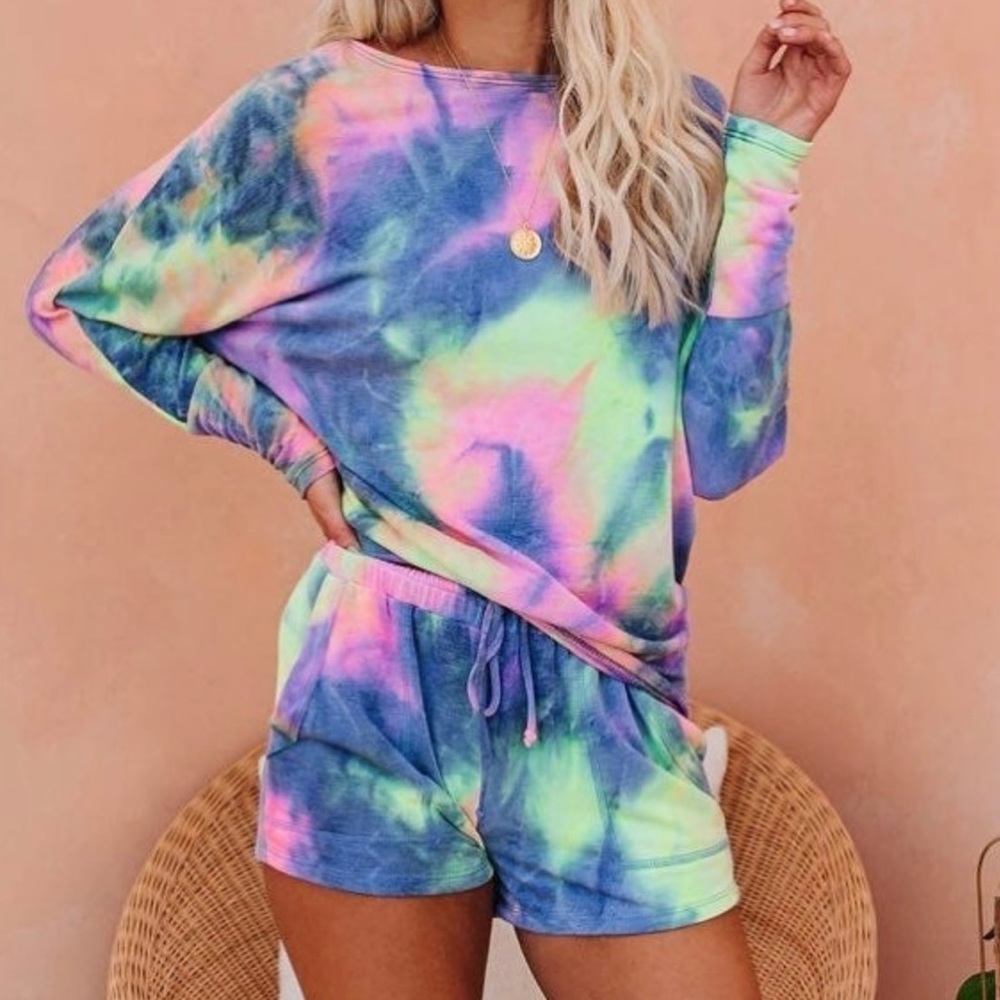 Vici Tie Dye Set